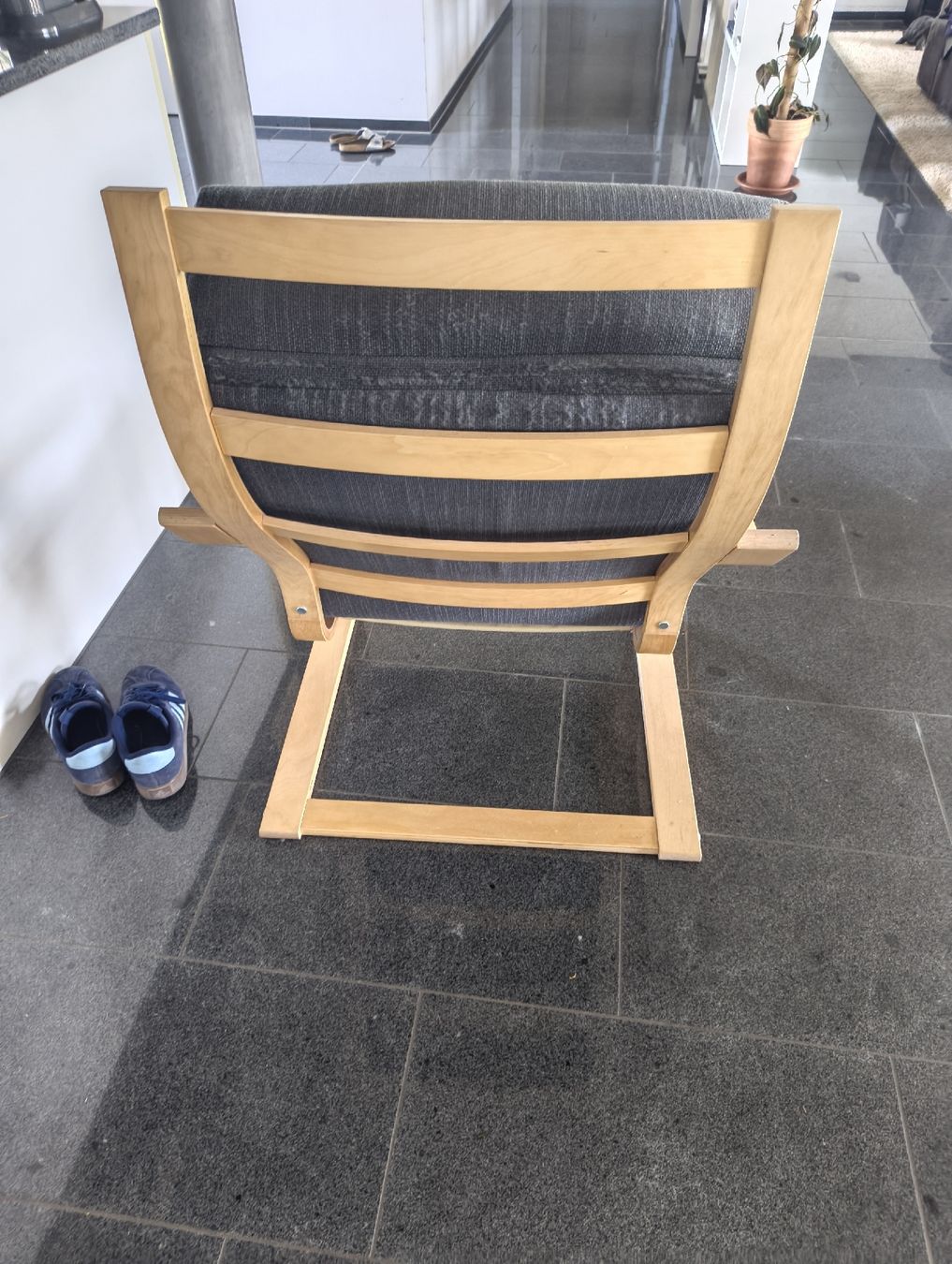 Ikea Poltrone: Bequemer Stuhl von Ikea – Usato da Wolfhausen venduto da Dragonslayer_060 1