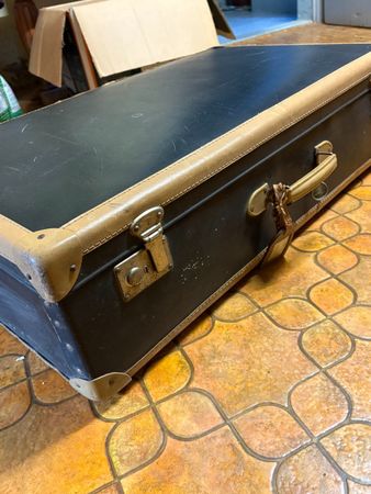 Antiker Vintage Reisekoffer / Hartplatten-Koffer (50er/60er)
