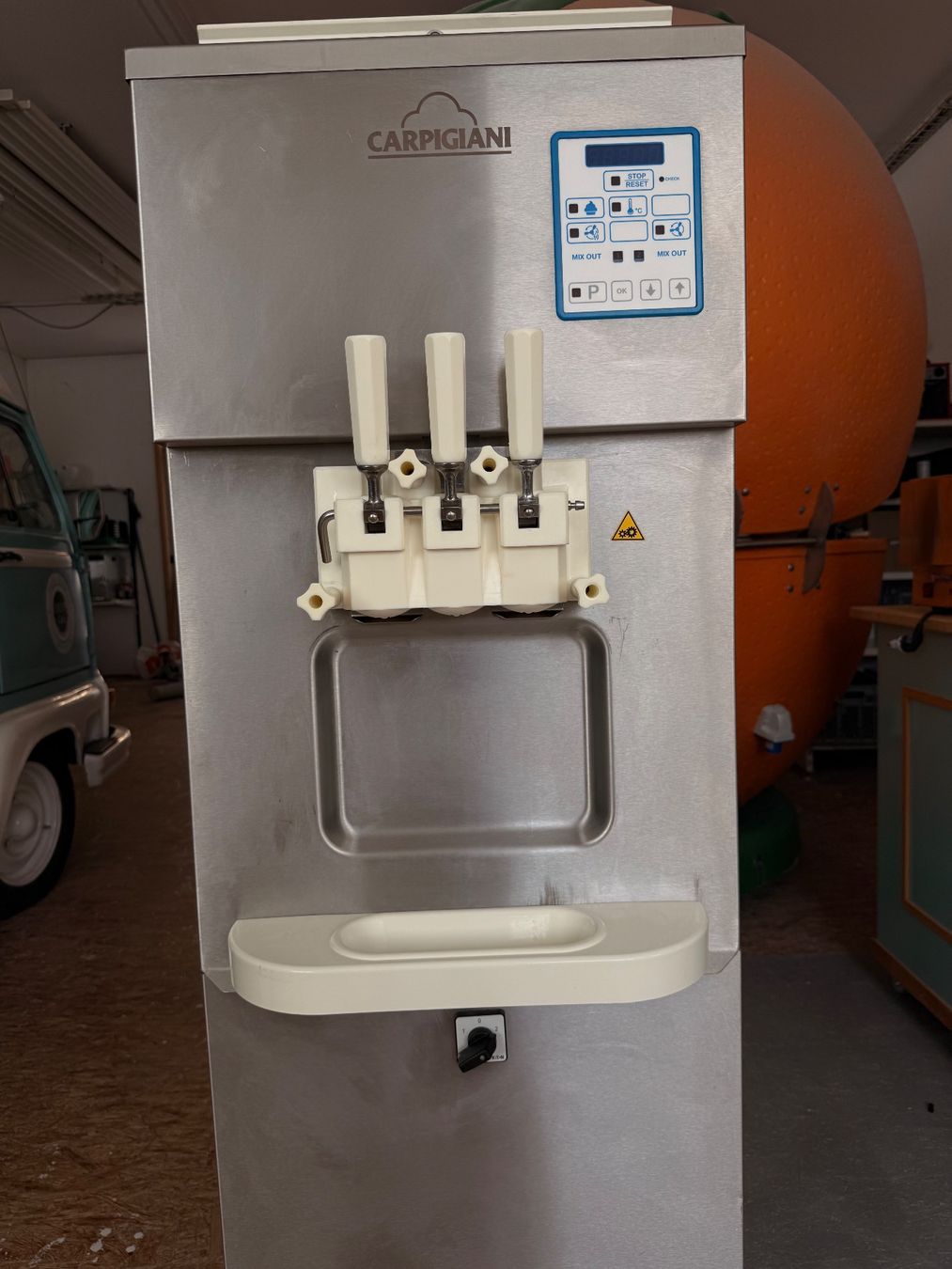 Toutes les machines: Carpigiani, TRE/B-AV  Softice – D'occasion à Ettiswil par Drivecafe 2