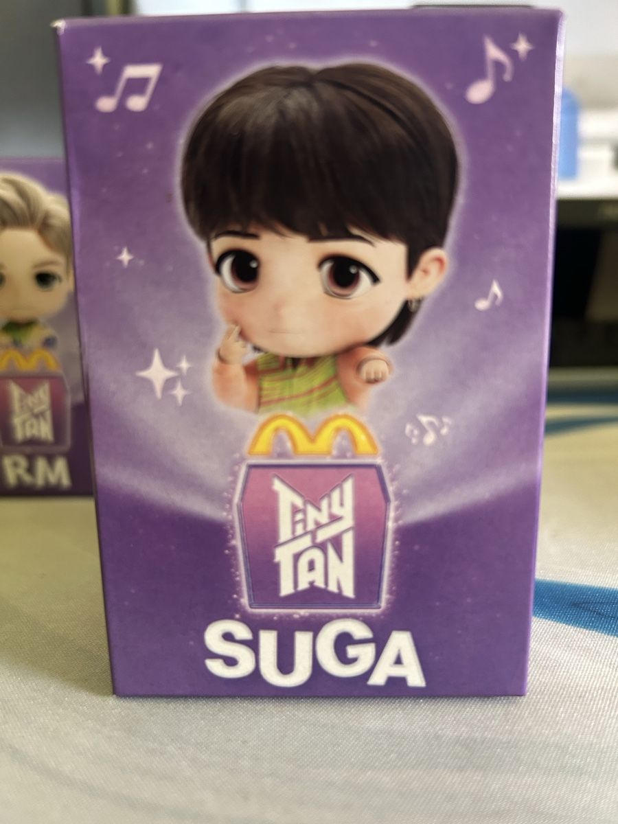 Mc Donald's Statuette: Tiny Tan BTS Figuren Set RM SUGA Jung Kook neu – Nuovo e nell'imballaggio originale da Uster venduto da Melina56 3