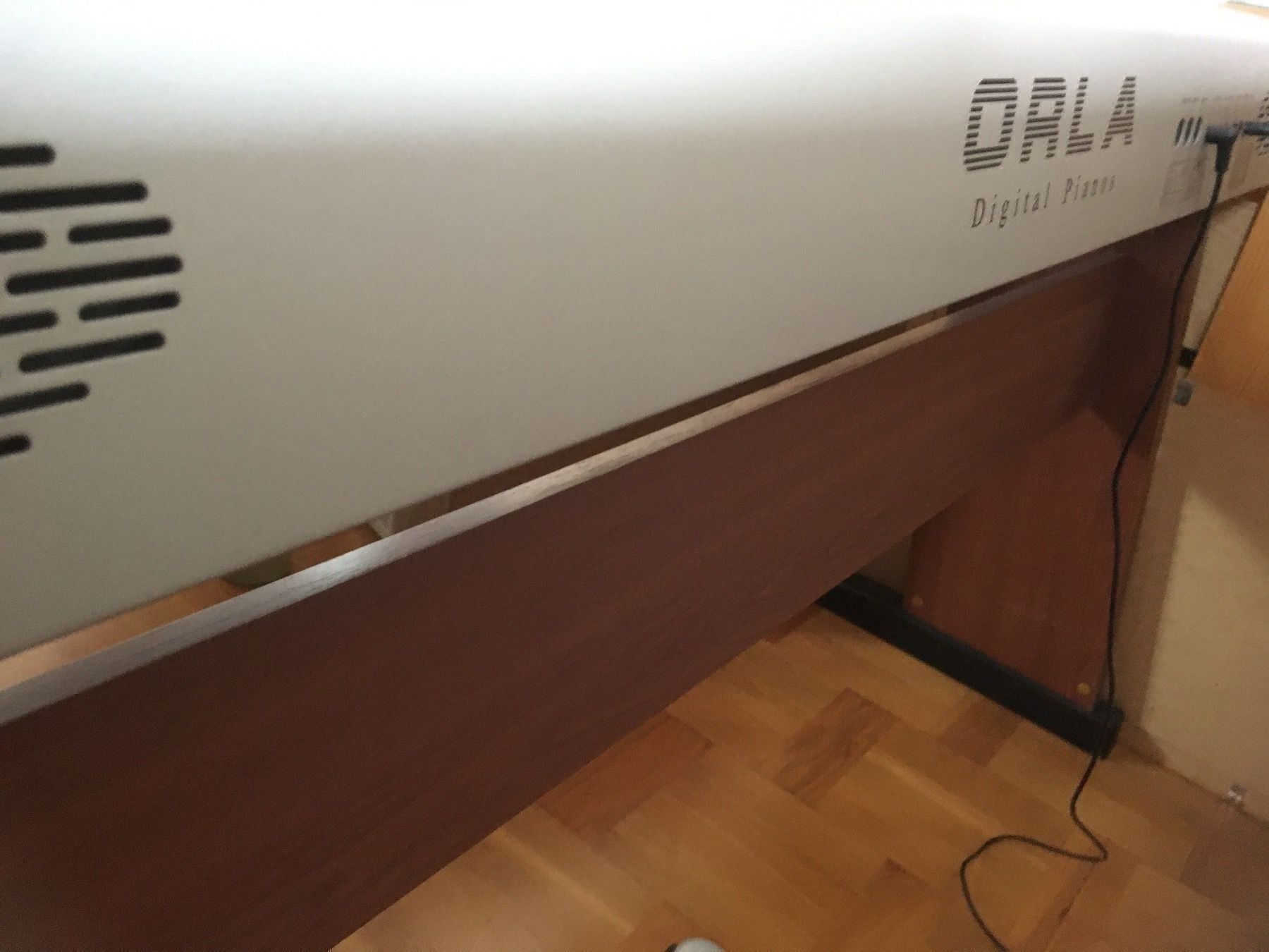 Strumenti musicali: Piano Orla digital – Usato da Châtillon FR venduto da riocavalli 6