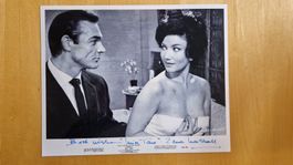 Zena Marshall (James Bond), Original Autogramm auf Foto
