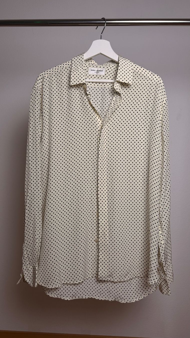 Saint Laurent Chemises: Saint Laurent Punkte creme – Neuf (Voir description) à Burgdorf par ime_f9f6