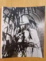 Robert Newton, Original Autogramm auf Foto in s/w