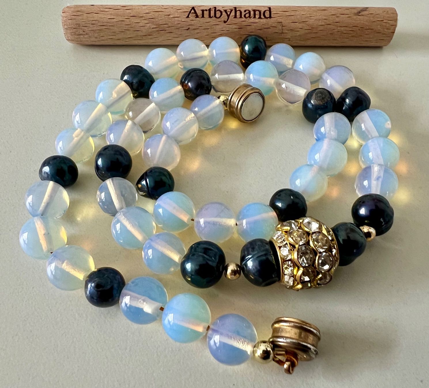 Catenine: SCHIMMERNDE OPALIT KETTE mit Echtperlen & Magnetschliesse – Usato da Ruswil venduto da artbyhand