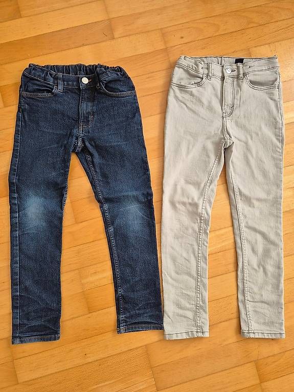 H&M Hosen: 4 Jeans Grösse 128 H&M – Gebraucht aus Wittenbach von MOW9 1