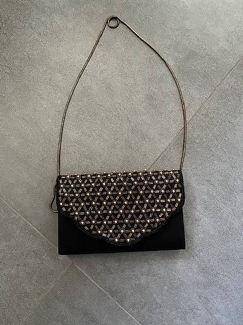 Borse da donna: Pochette de soirée noir et sequins dorés – Usato da Hauterive NE venduto da sofia66 2