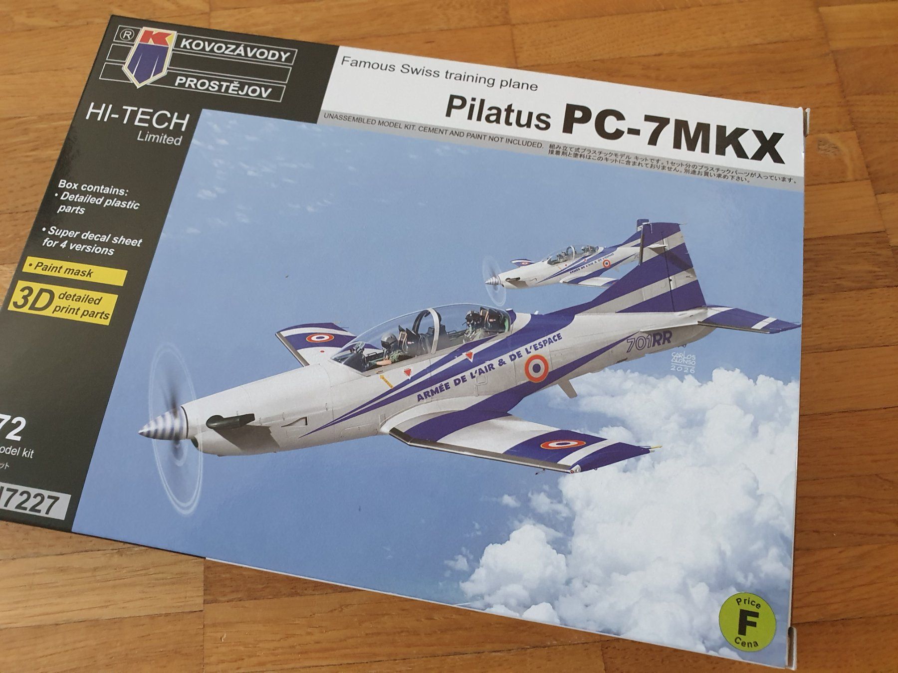 Kit di modellismo & Modellini statici: Pilatus PC-7 MKX – Nuovo e nell'imballaggio originale da Sion venduto da Raphmd