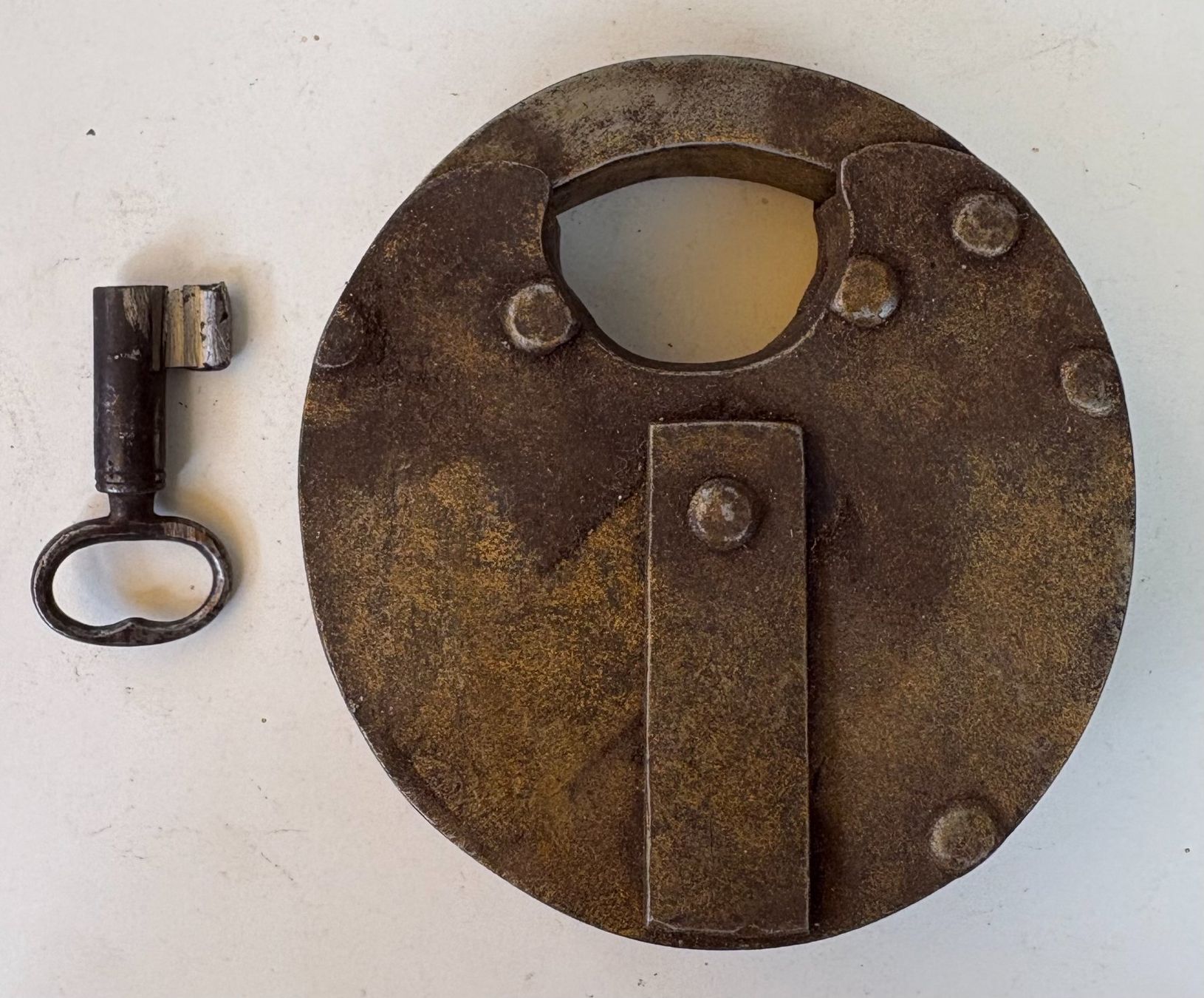 Cadenas: VINTAGE VORHÄNGE SCHLOSS – D'occasion à Ostermundigen par wini63