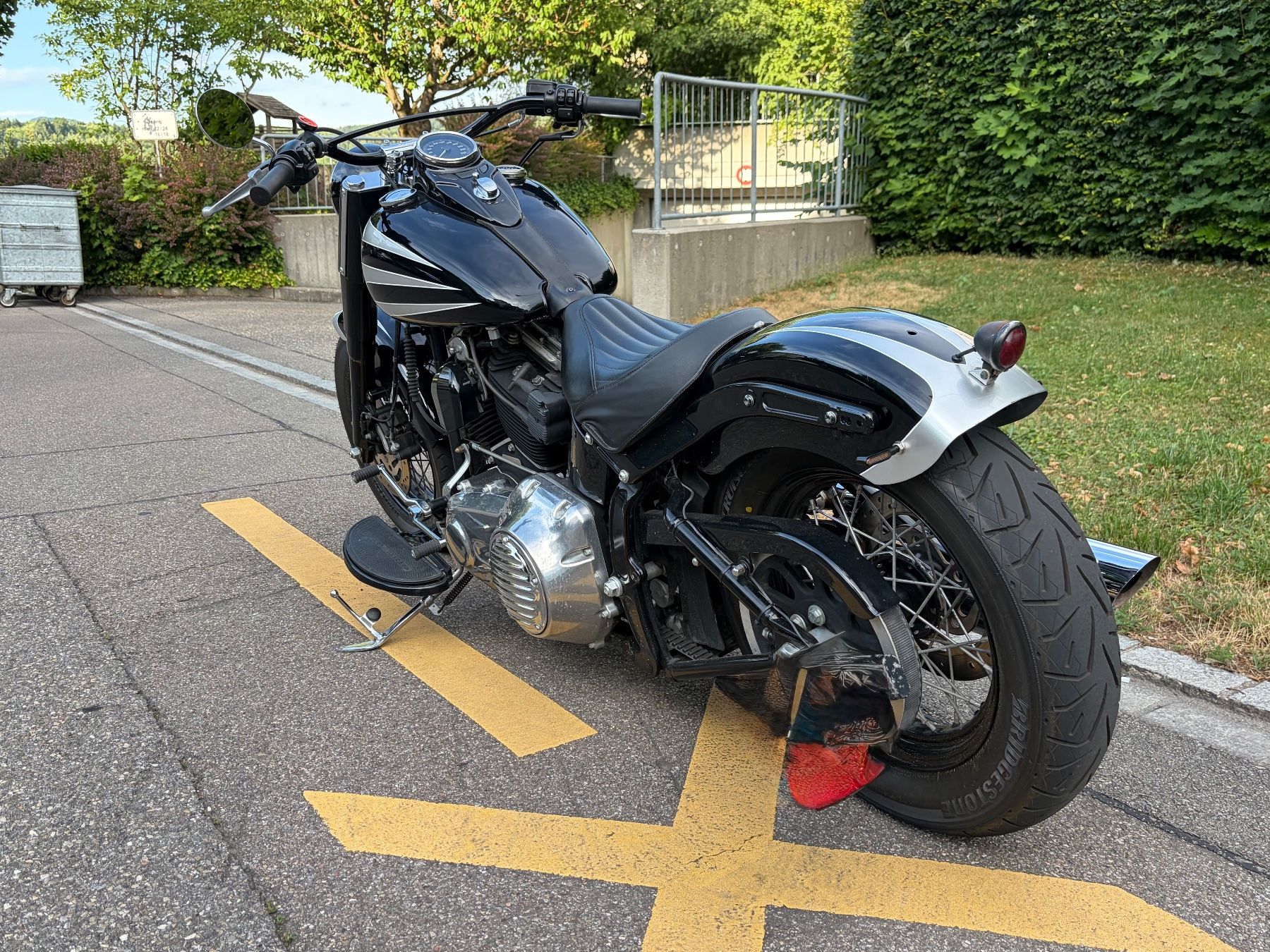 Harley-Davidson Cruisers: Harley Davidson SLIM Bobber OLdscool – D'occasion à Rütihof par elcheffe81 1