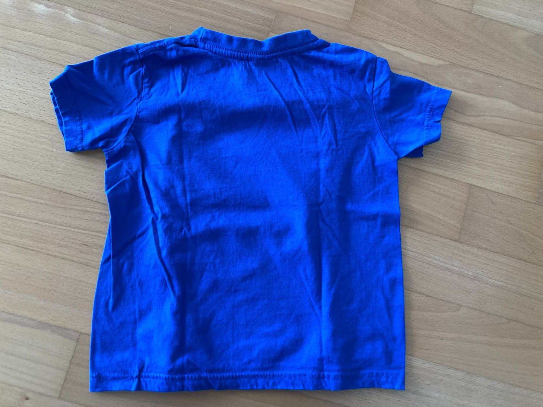 Camicie, T-shirt & Polo: T-Shirt "Kos" – Usato da Muttenz venduto da Juvenile33 2