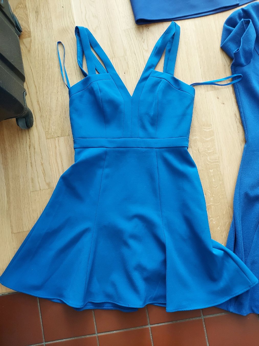 Lotti di vestiti: Schöne kleiderpaket Gr. 36 – Usato da Glattpark(Opfikon) venduto da Uthyla 2