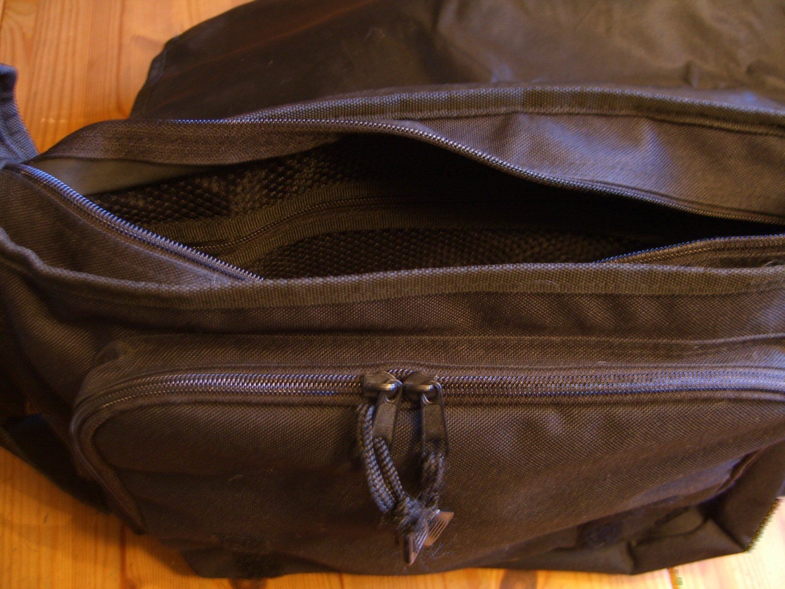 Valigie & Borse: Umhänge-,Akten-,LaptopTasche "Hollypack" – Nuovo (secondo la descrizione) da Winterthur venduto da Gaia 3
