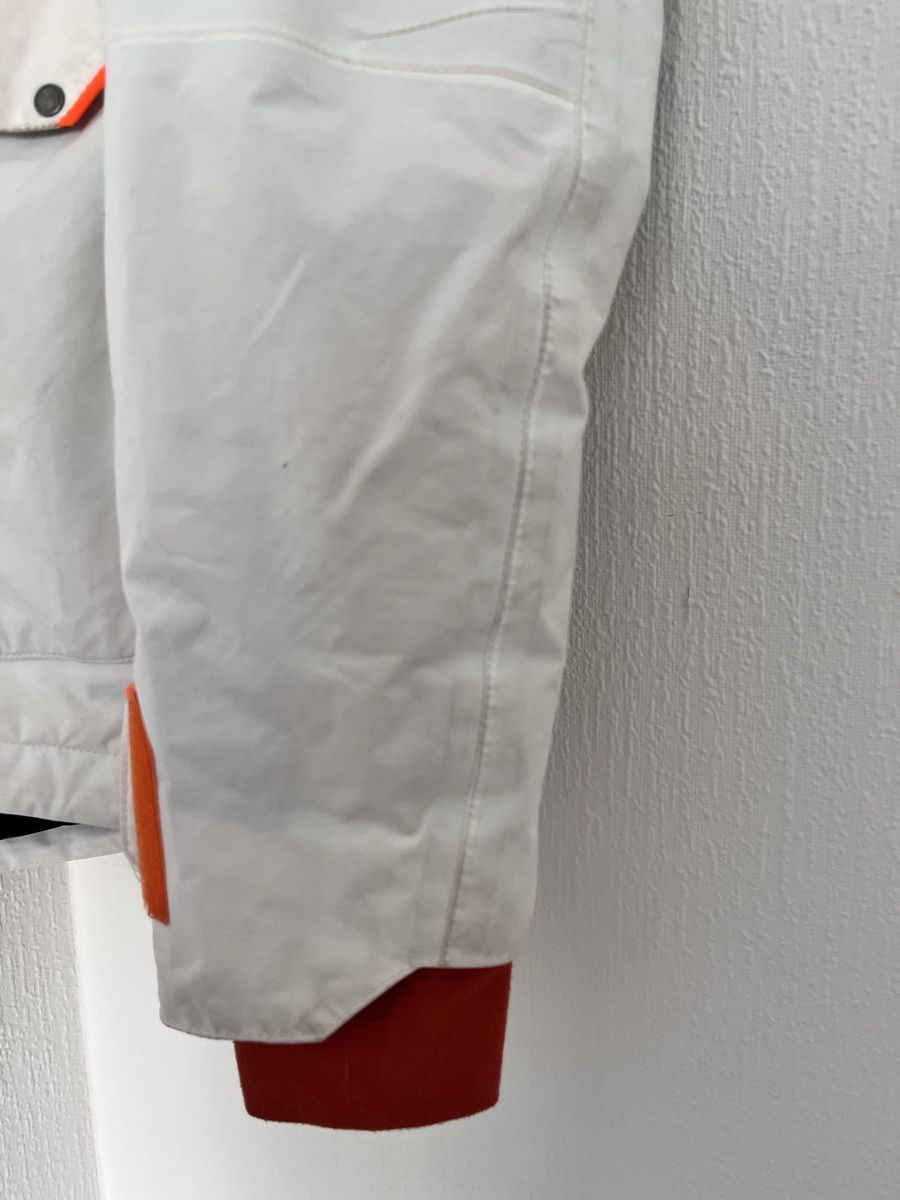 Helly Hansen Jacken: Helly Hansen Ski Jacket white L/G used condition – Gebraucht aus Lausanne von Danash 2