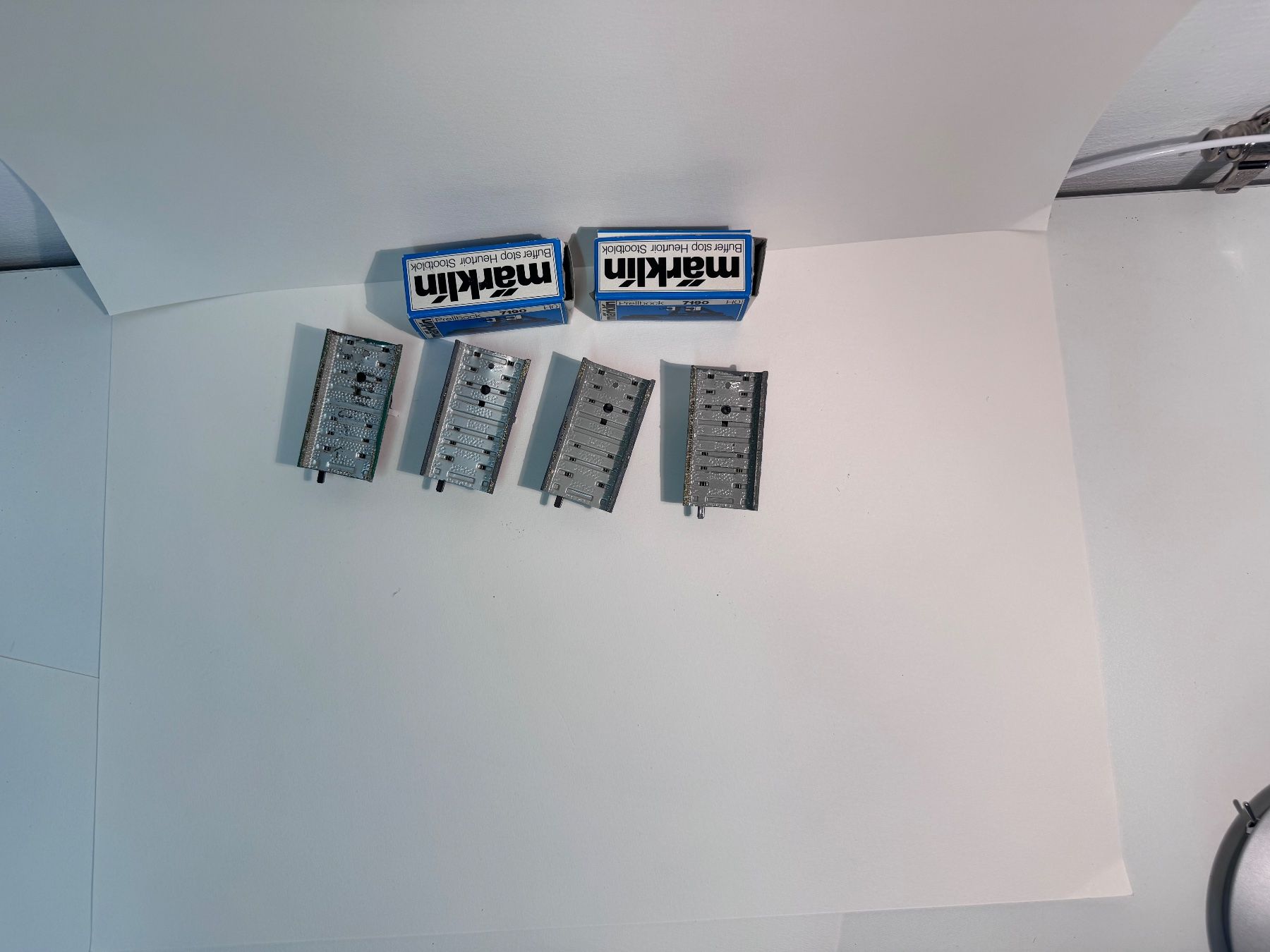 Märklin Modellini di ferrovie: 4 Märklin Prellbock 7190 H0 – Usato da Zug venduto da Urimober 2