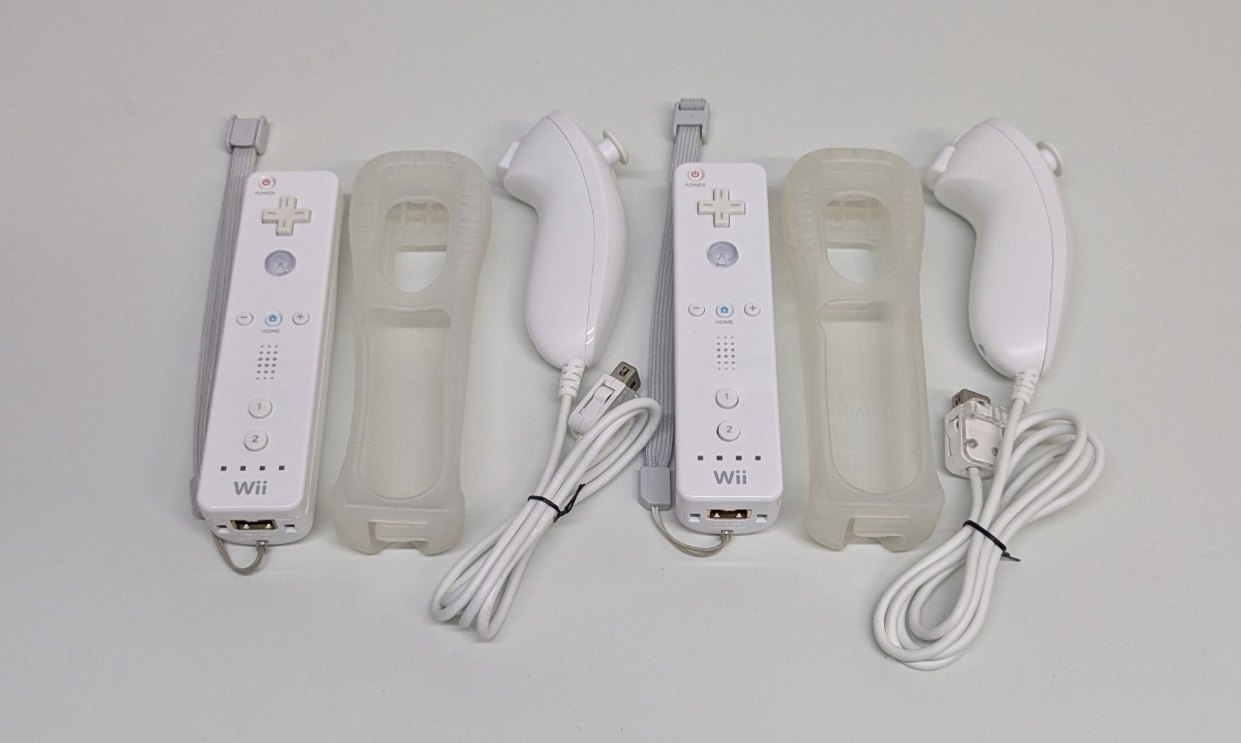 Nintendo Konsolen: Nintendo Wii, 2 Controller, 2 Nunchuks (HDMI) – Gebraucht aus Menziken von mame18 1