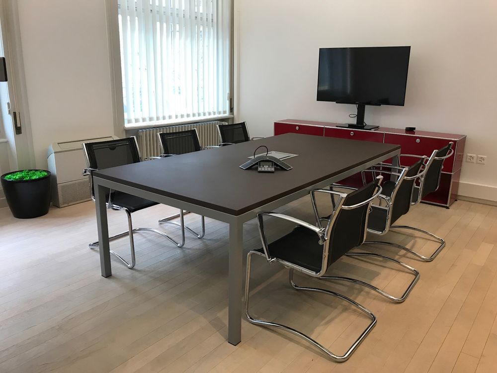 Tavoli: Großer Tisch 240cm x120 cm – Usato da Zürich venduto da Maria0067 1