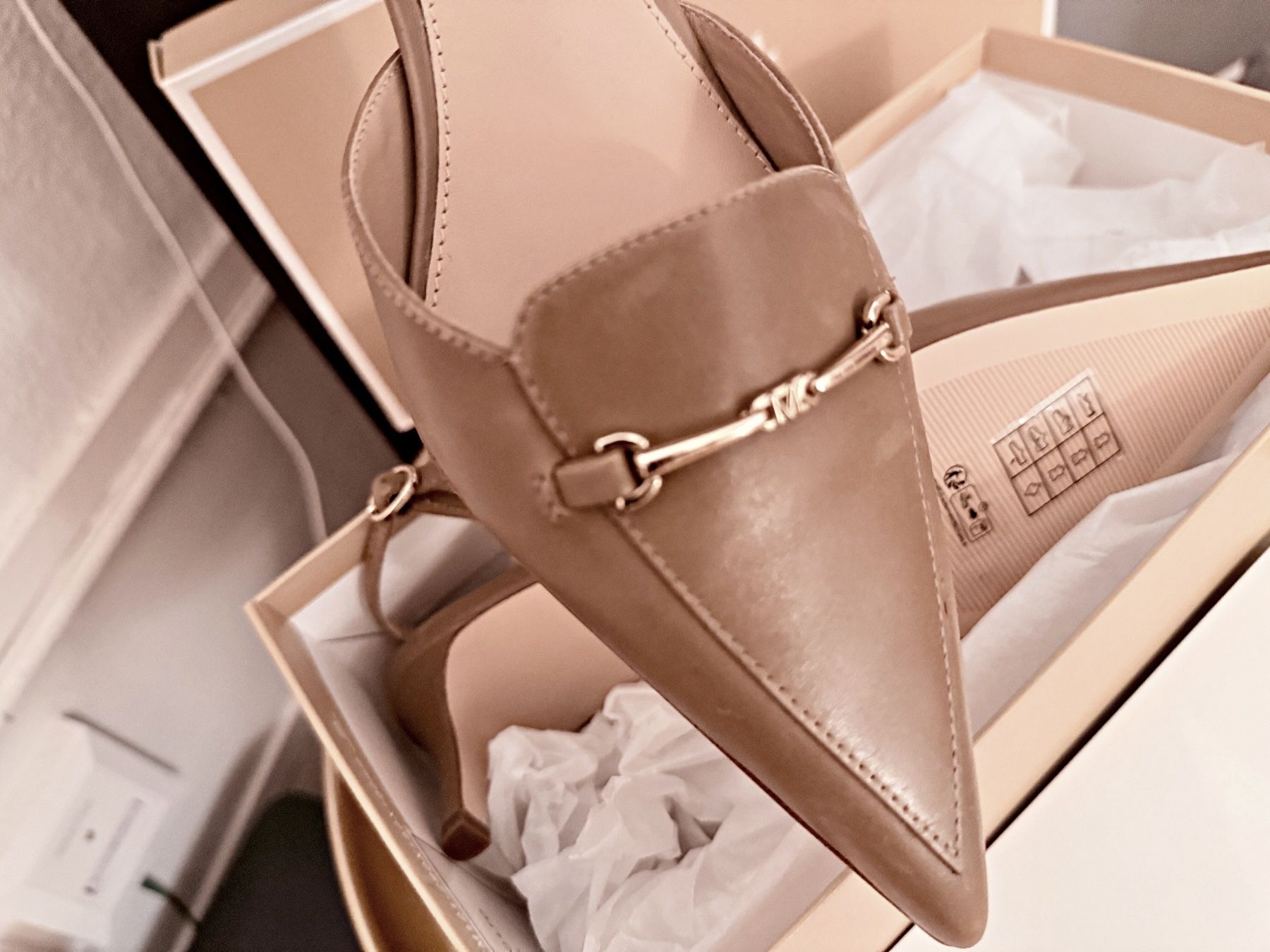 Scarpe da donna: Michael Kors Lederschuhe – Nuovo e nell'imballaggio originale da Genève venduto da mar_g5r2
