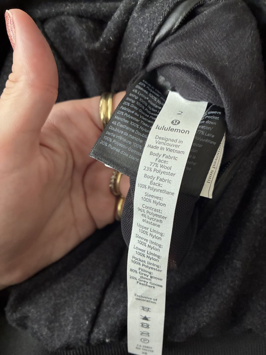 Lululemon Mäntel: Lululemon Roam Far Wool Down Bomber Jacket Coat Mantel – Gebraucht aus Münchenstein von B771 9