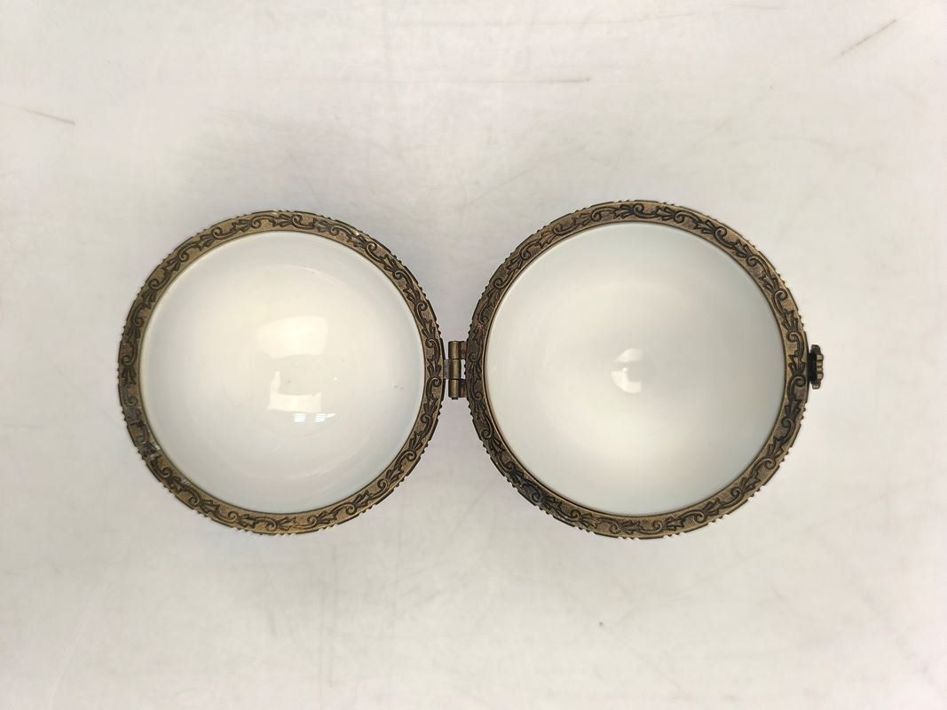 Tutte le decorazioni: Porzellan Ei Handmade – Usato da Rüti ZH venduto da Restwert_Rueti_ZH 2