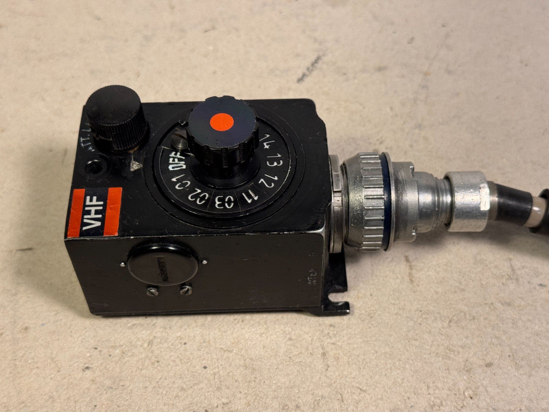 Technique de radiocom: Funk Kanal Bediengerät zu SE-015 – D'occasion à Ins par funkflieger 3
