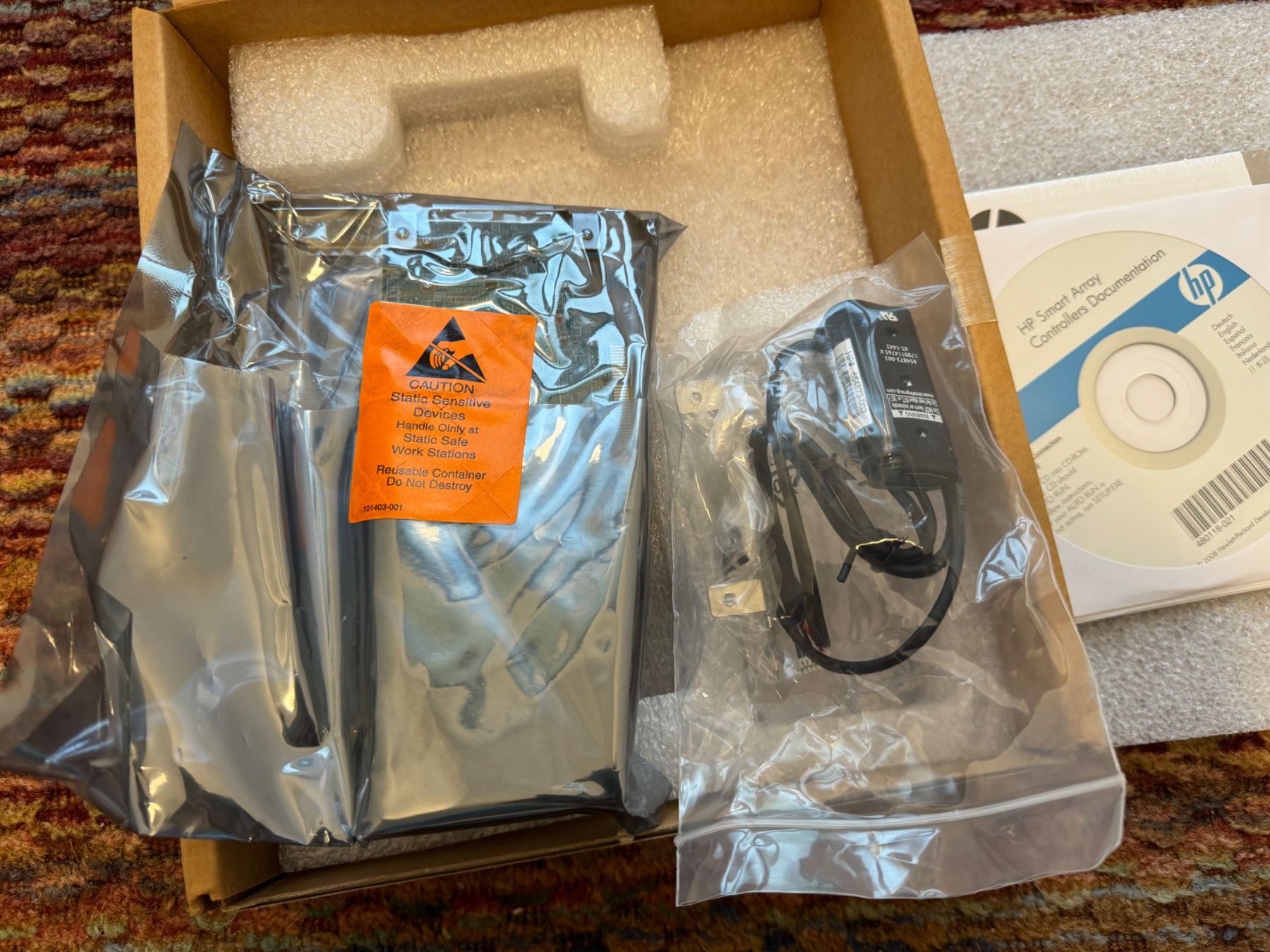Server: HP Smart Array P421/1GB FBWC Controller P/N: 631673-B21 – Nuovo e nell'imballaggio originale da Wettswil bei Zürich venduto da Trubarus 3