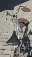 Oldtiner Velo Peugeot weiss, mit Gepäckträger