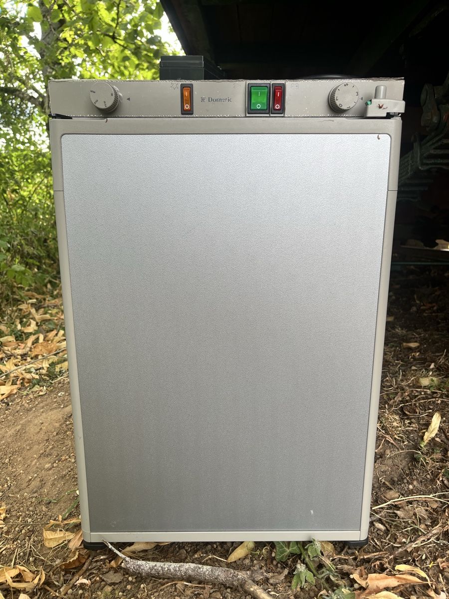 Réfrigérateurs: Frigo Dometic 50L  – D'occasion à Chambrelien par Teonimos