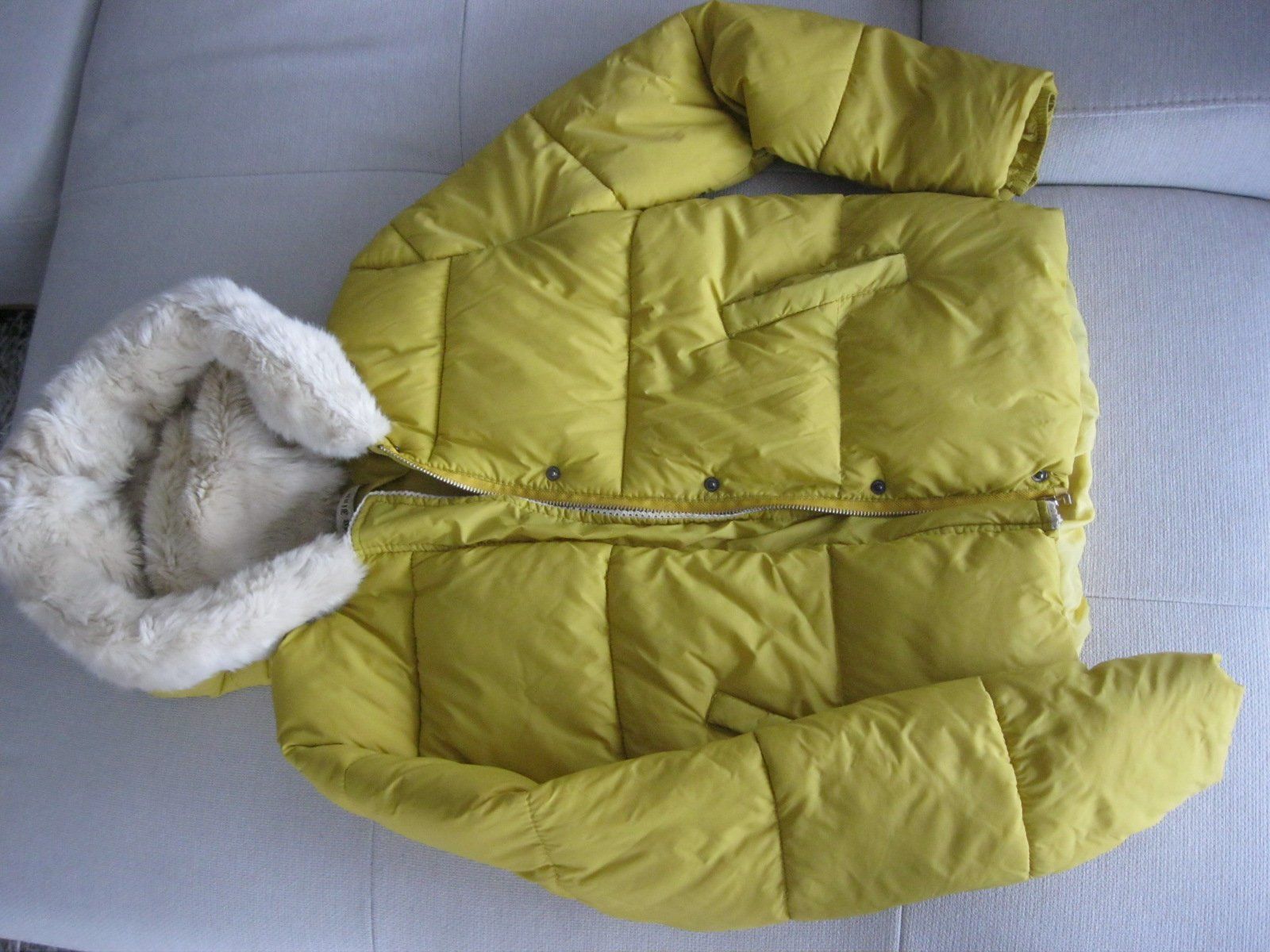 Jacken & Mäntel: Winterjacke Senfgelb, ca. Gr. 32 – Gebraucht aus Vitznau von Kateborg