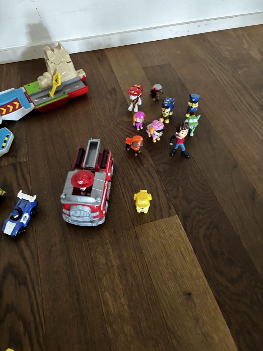 Giocattoli: Paw Patrow Set  – Usato da Buchrain venduto da Ham2383 4
