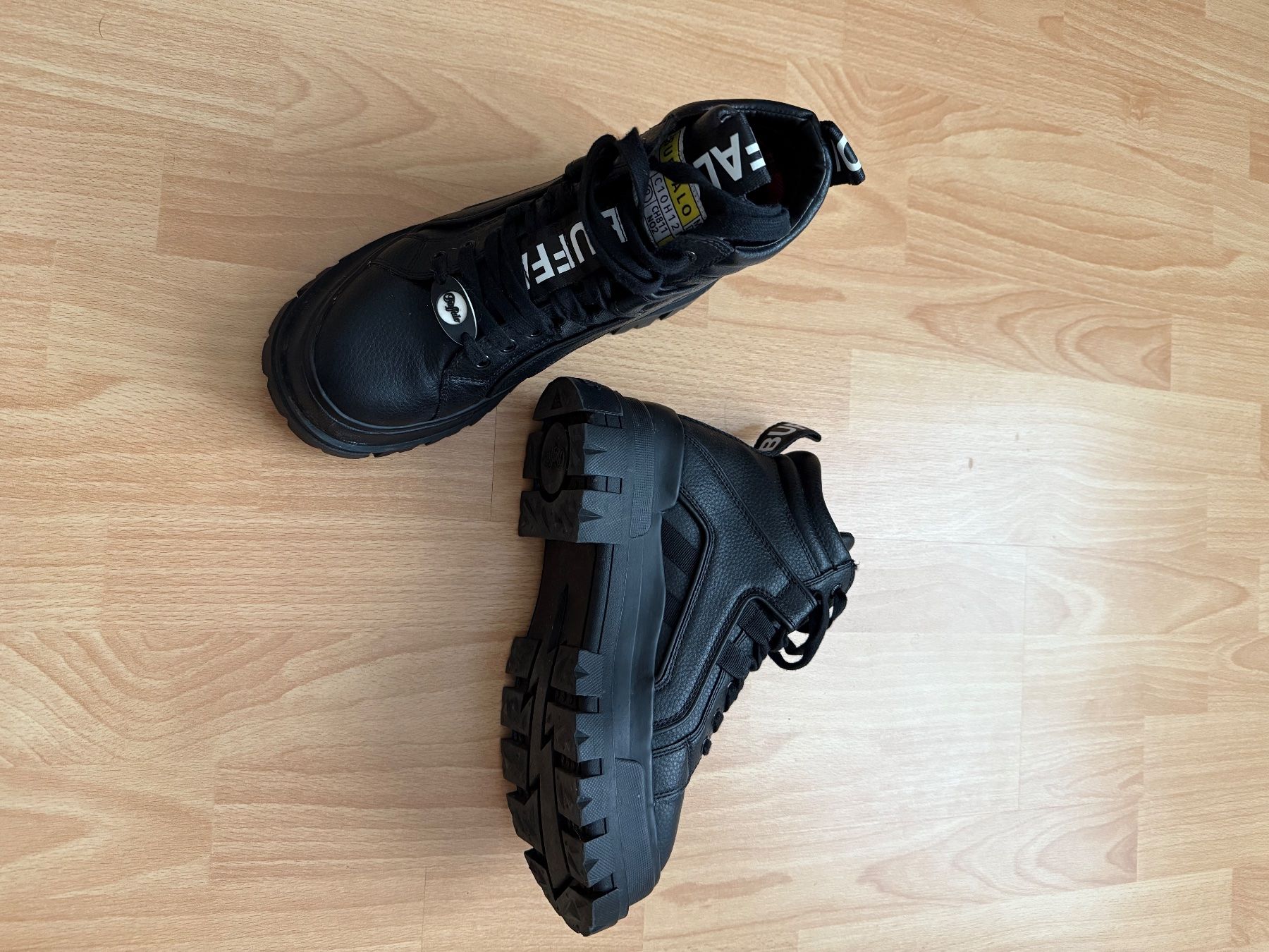 Buffalo Scarpe da donna: Buffalo Damenschuh Grösse 38 – Usato da Arnegg venduto da kri_fq8w 3