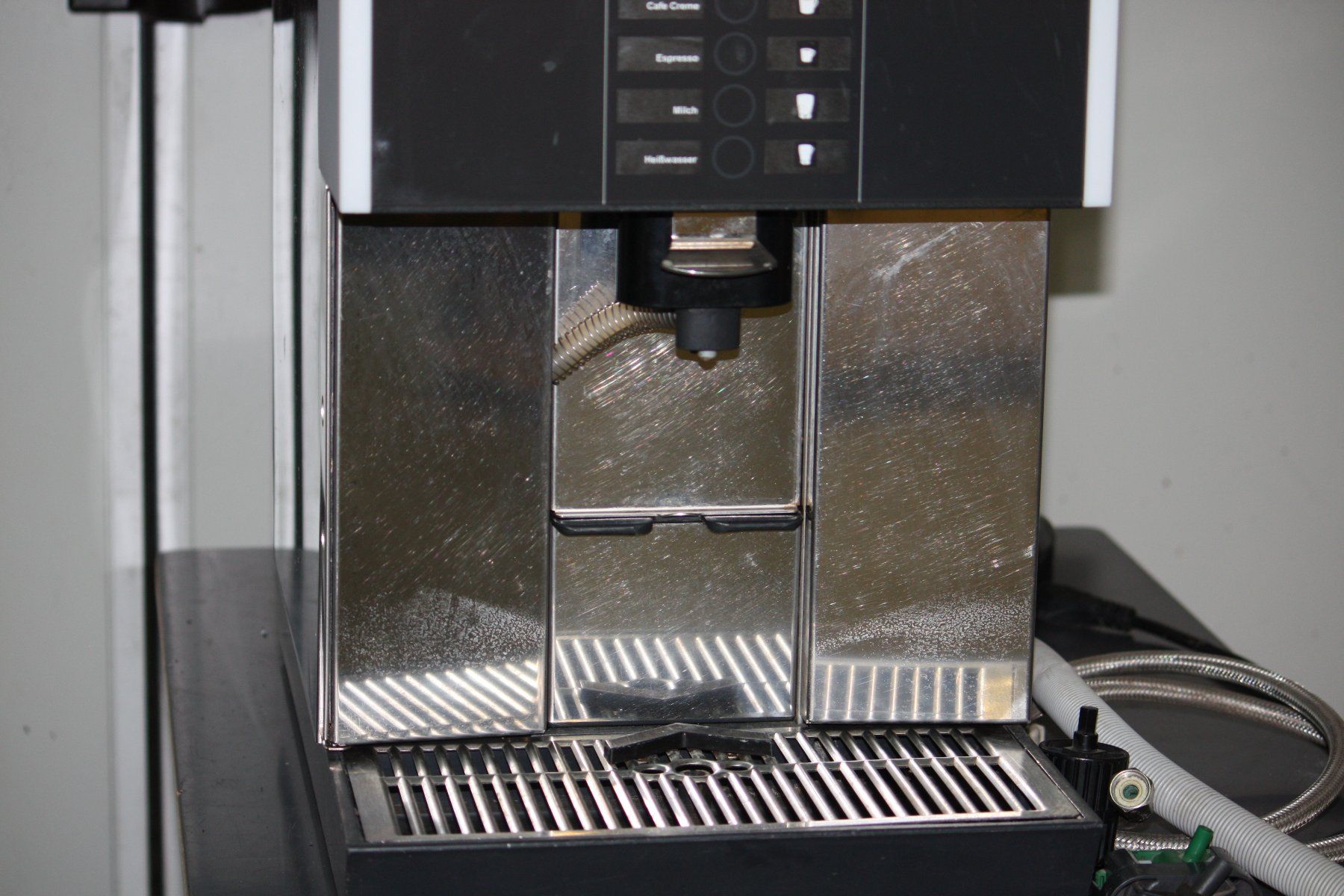 WMF Kaffeemaschinen & Espressomaschinen: Kaffeevollautomat WMF 1800 S – Gebraucht aus Wil AG von neptun08 3