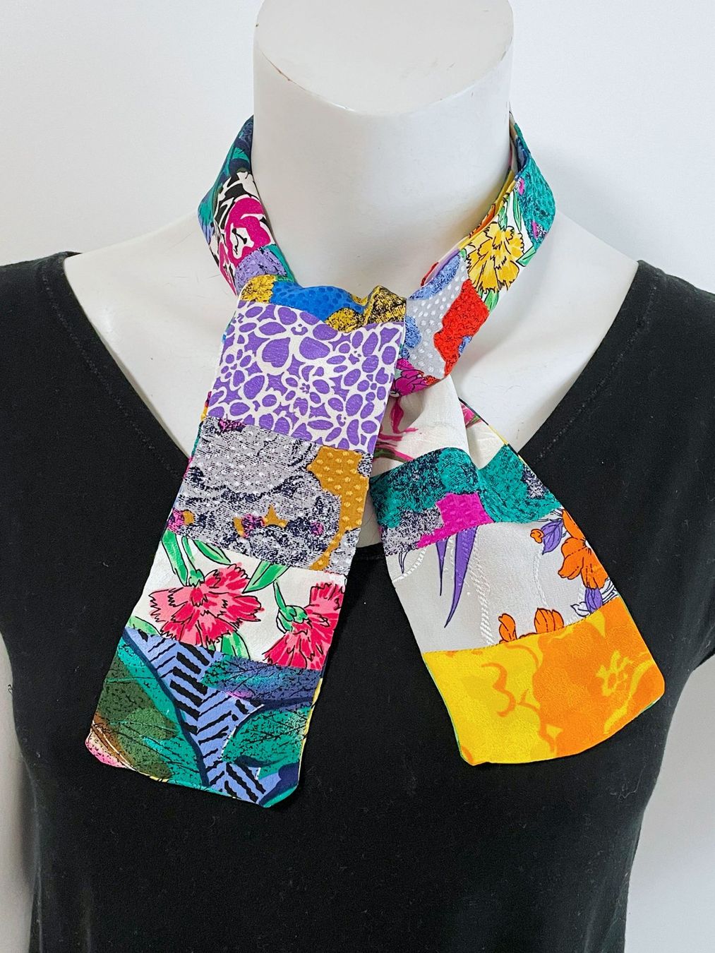 Foulards, Tücher & Schals: Twilly Halsschal Seide buntes Patchwork hand made Silvia-K – Neu (gemäss Beschreibung) aus Brüttisellen von Buxus