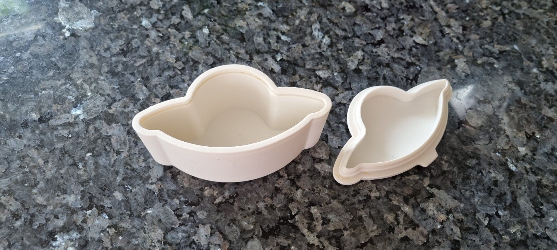 Contenitori & Simili: UFO Form Znüni Box neu – Nuovo (secondo la descrizione) da egliswil venduto da Maggy6 1