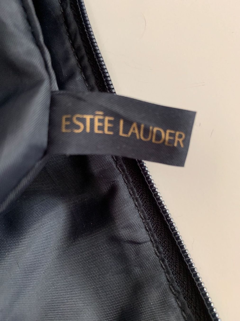 Estée Lauder Sacs femmes: Tasche ESTÉE LAUDER – Neuf (Voir description) à Zürich par ThaliaL 9
