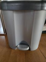 Mülltonne mit Pedal/ Poubelle avec pédale