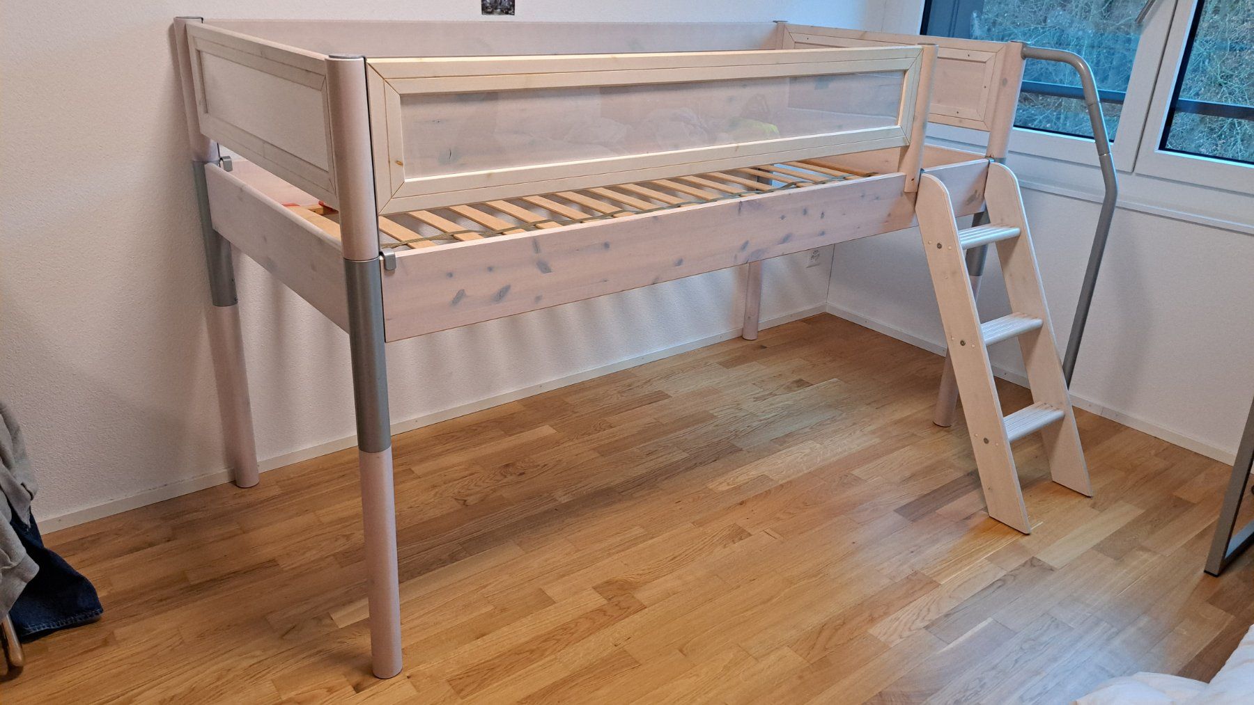 Flexa Letti: Halb-Hochbett Flexa / Kiefer weiss – Usato da Luzern venduto da Salemanlu 1