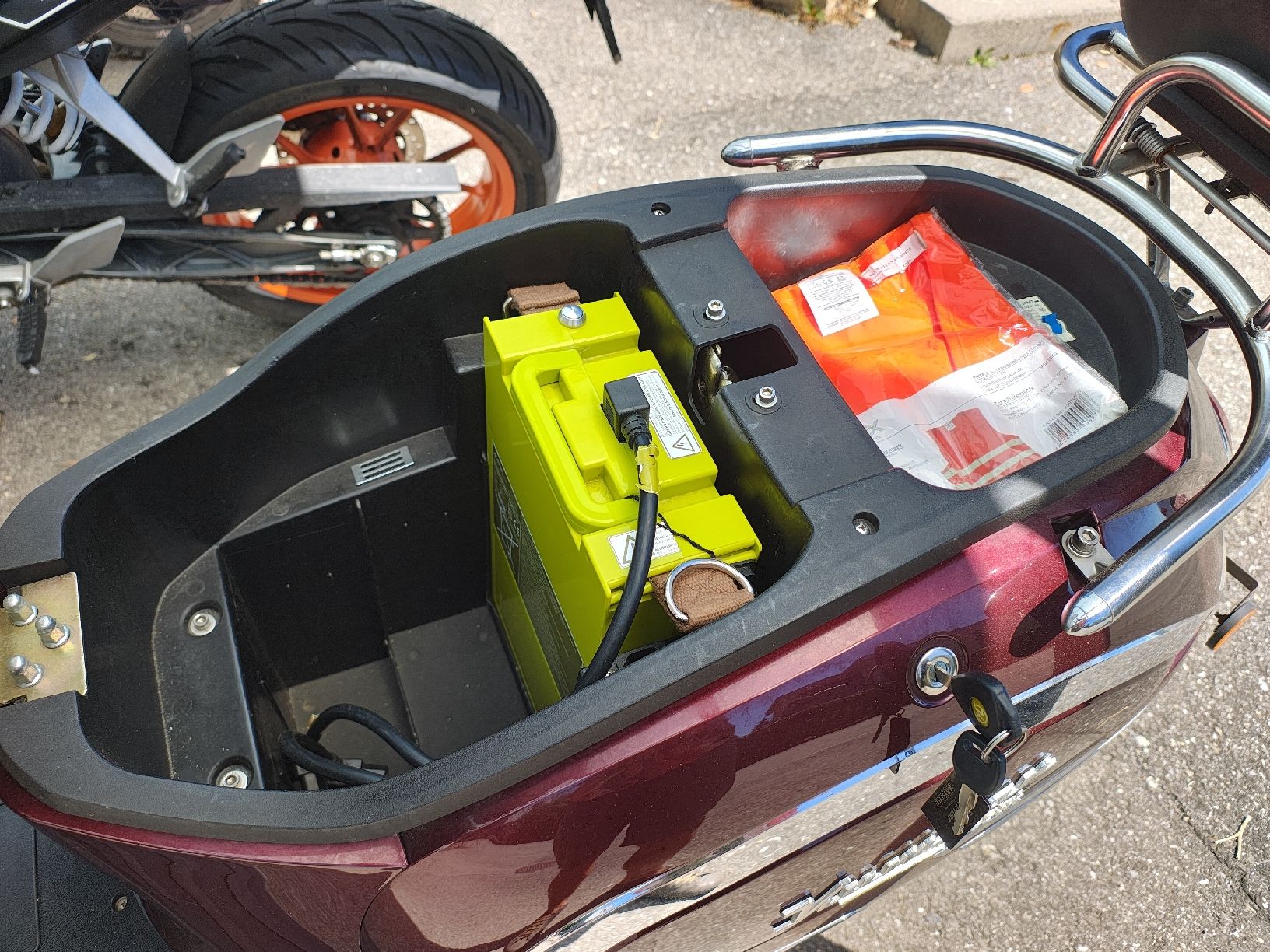 Scooters: Elektro Roller Kumpan 1954 – Defekt aus Villars-sur-Glâne von gsc_tym5 2