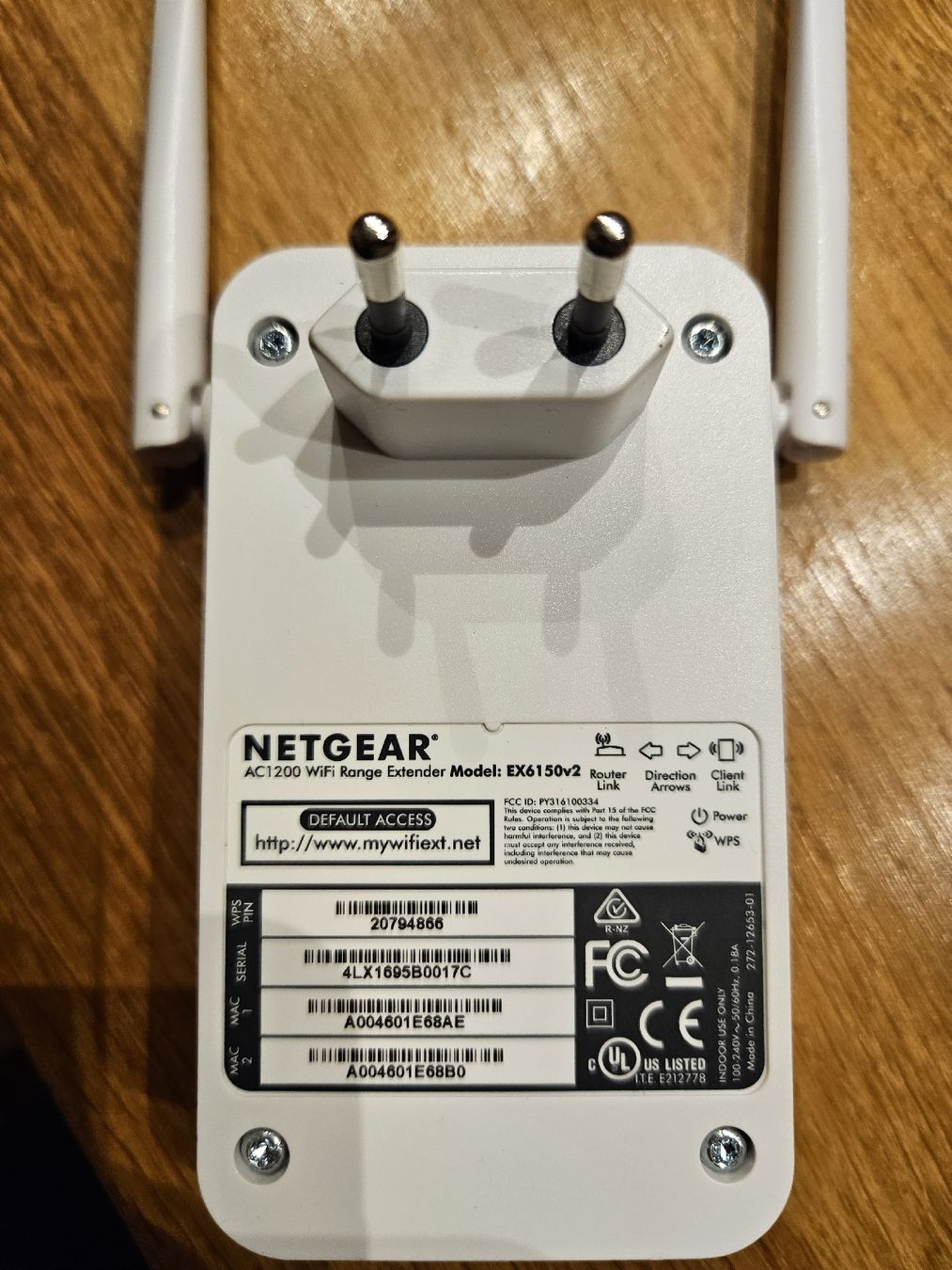 Netgear WiFi: Netgear EX6150v2 WLAN Repeater – Usato da Uetikon am See venduto da keltxo 1