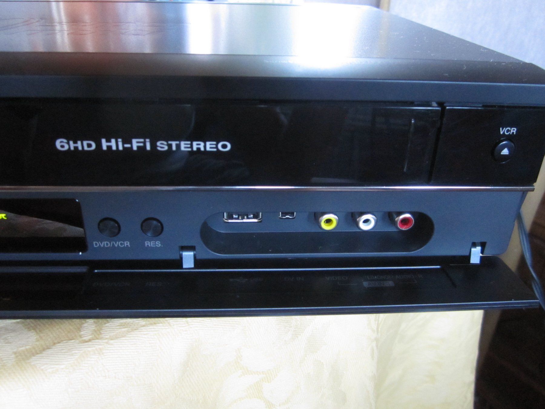 LG Lettore multimediale & Streamer: DVD/VHS Recorder der Marke LG – Usato da Binningen venduto da fel_8mgn 2