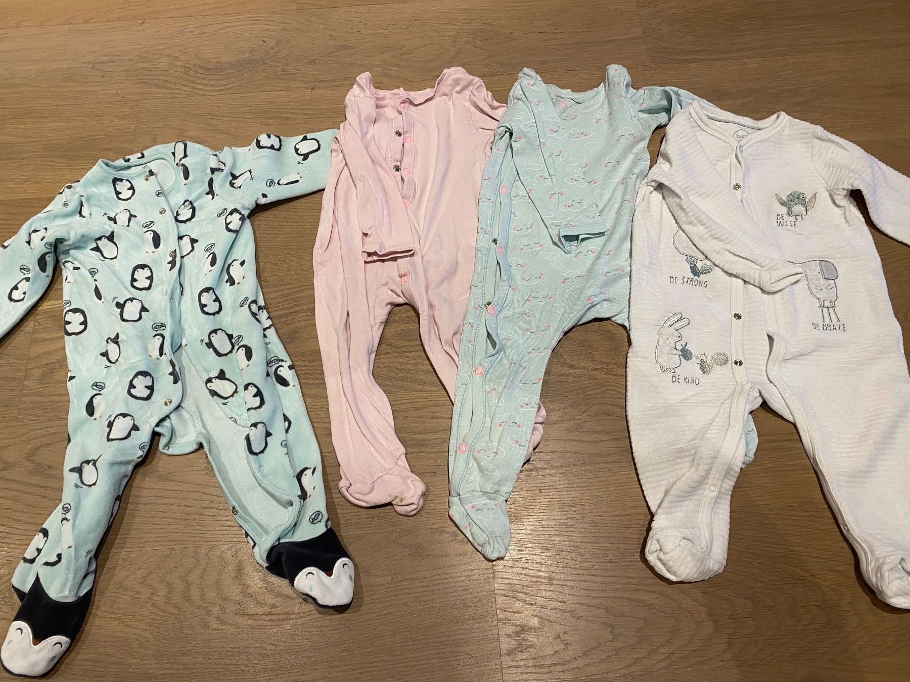 Lotti & Set di vestiti: Kinder Kleider Set Mädchen -Grösse 80 – Usato da Alpnach Dorf venduto da Fengeli 7