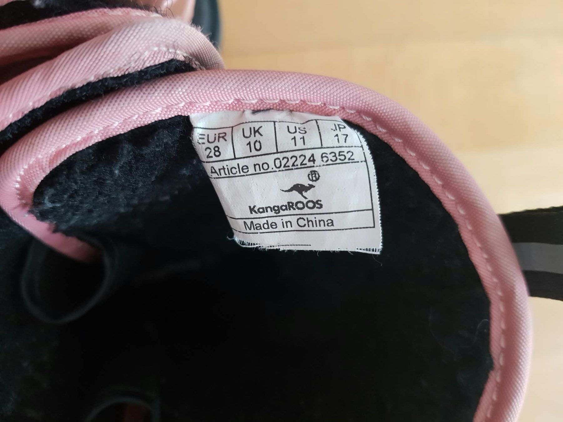 Schuhe für Mädchen: Kangaroos Winterstiefel Winterschuhe – Gebraucht aus Münchenstein von mt25 3