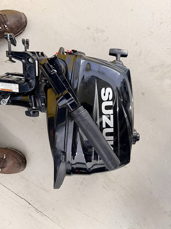 Motori: SUZUKI 8 PS BOOT MOTOR  – Usato da Baar venduto da Fahrzeug-Technik-neu 2