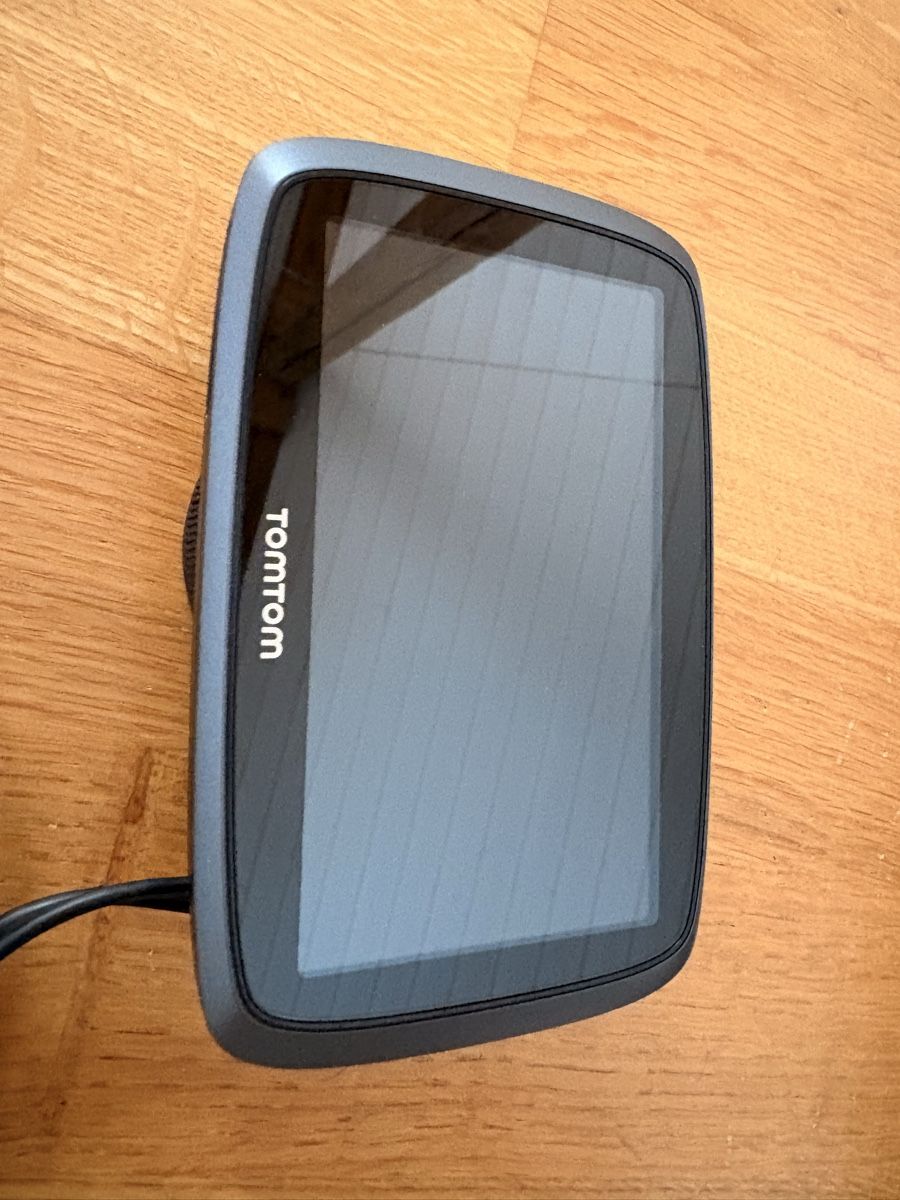 Tomtom Navigation: TomTom Navigationsgerat mit Ladekabel gebraucht – D'occasion à Aeschi SO par SiMondo 3
