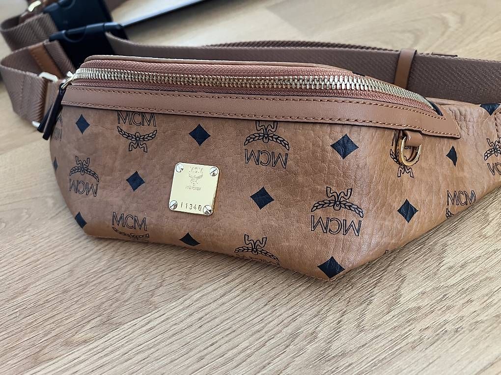 Mcm Taschen: MCM Gürteltasche / Bauchtasche small – Gebraucht aus Gerlafingen von sel_dp6y 2