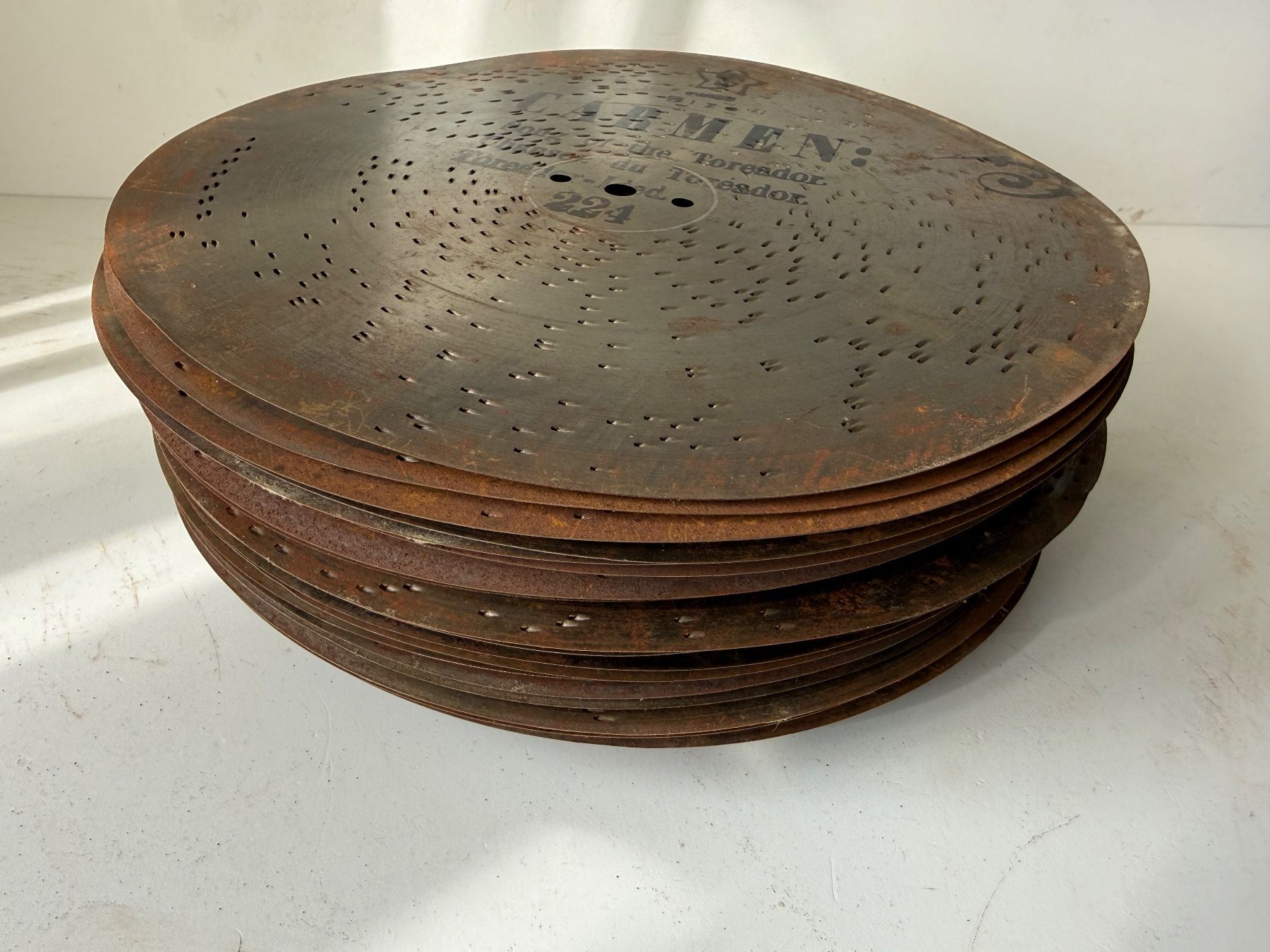 Carillon: Antike Mira Platten-Spieldose – Usato da Zwingen venduto da moje1 5