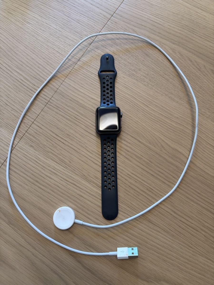 Apple Smartwatch: Apple Watch 3 mit eSim – Usato da Zürich venduto da Sven91