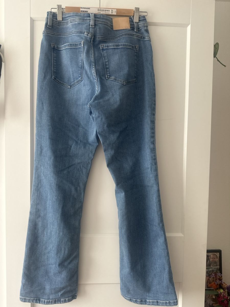 Jeans: Bootcut Mid Rise Jeans - EU 40 / UK 12  – Usato da Zürich venduto da kes_5mhh 2