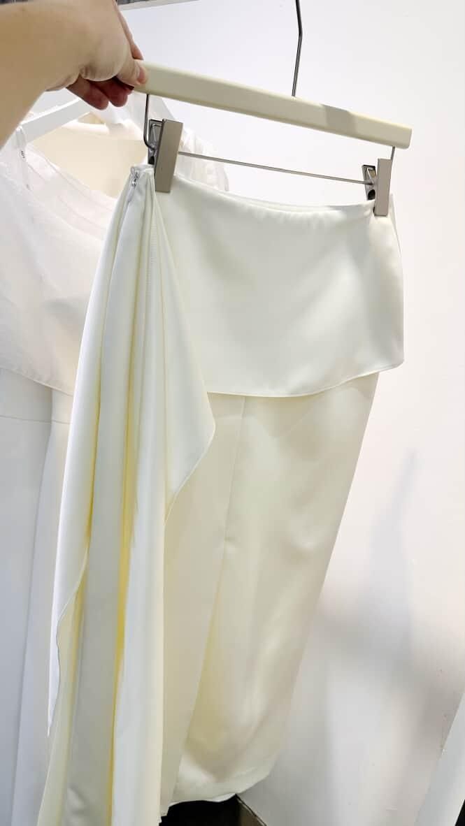 Vestiti: Brautkleid – Usato da Turbenthal venduto da apr_h7z2 3