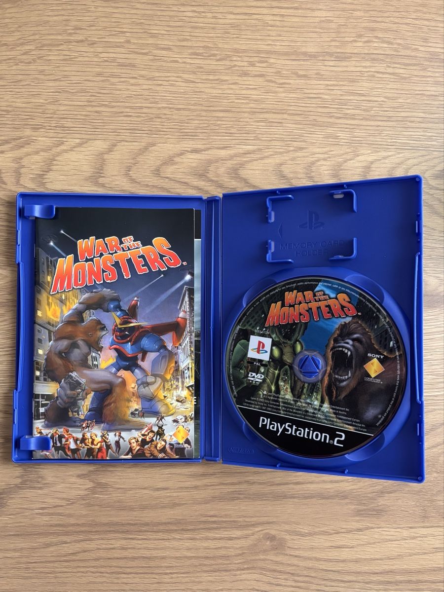 Giochi: PS2 - War of the Monsters – Usato da Worb venduto da d.collective 2